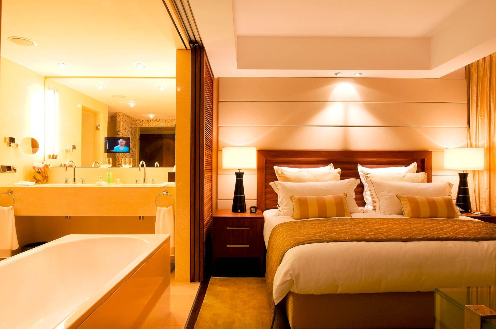 Jw Marriott Hotel Frankfurt Frankfurt am Main Exterior photo A suite at the Taj Mahal Palace, Mumbai