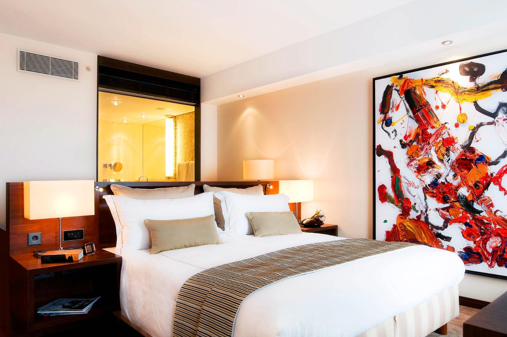 Jw Marriott Hotel Frankfurt Frankfurt am Main Exterior photo A bedroom at the hotel