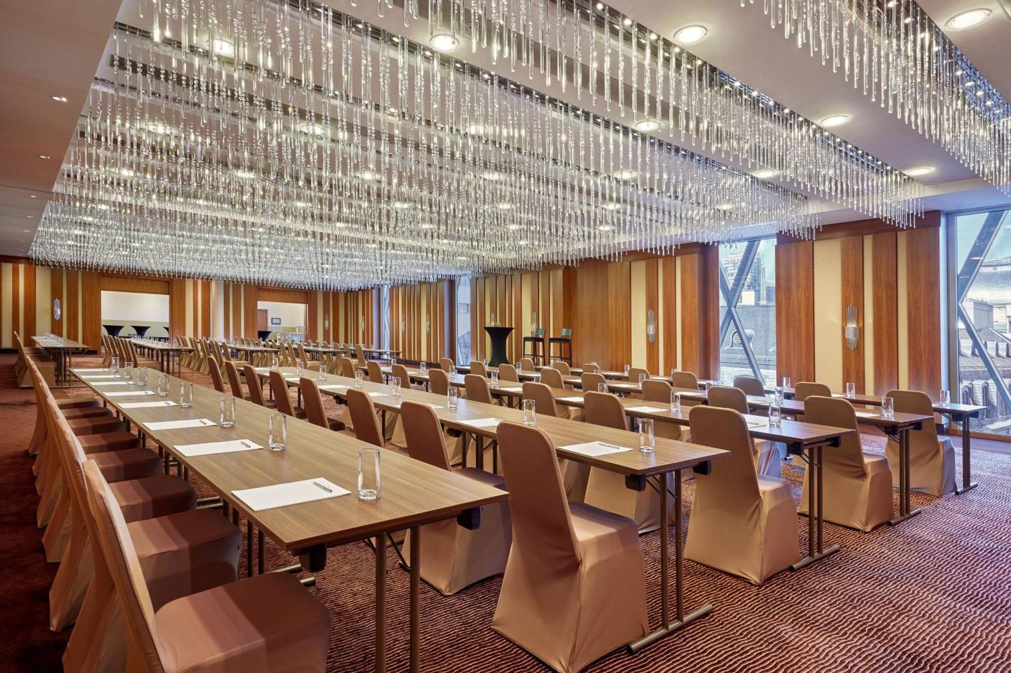 Jw Marriott Hotel Frankfurt Frankfurt am Main Exterior photo Meeting room