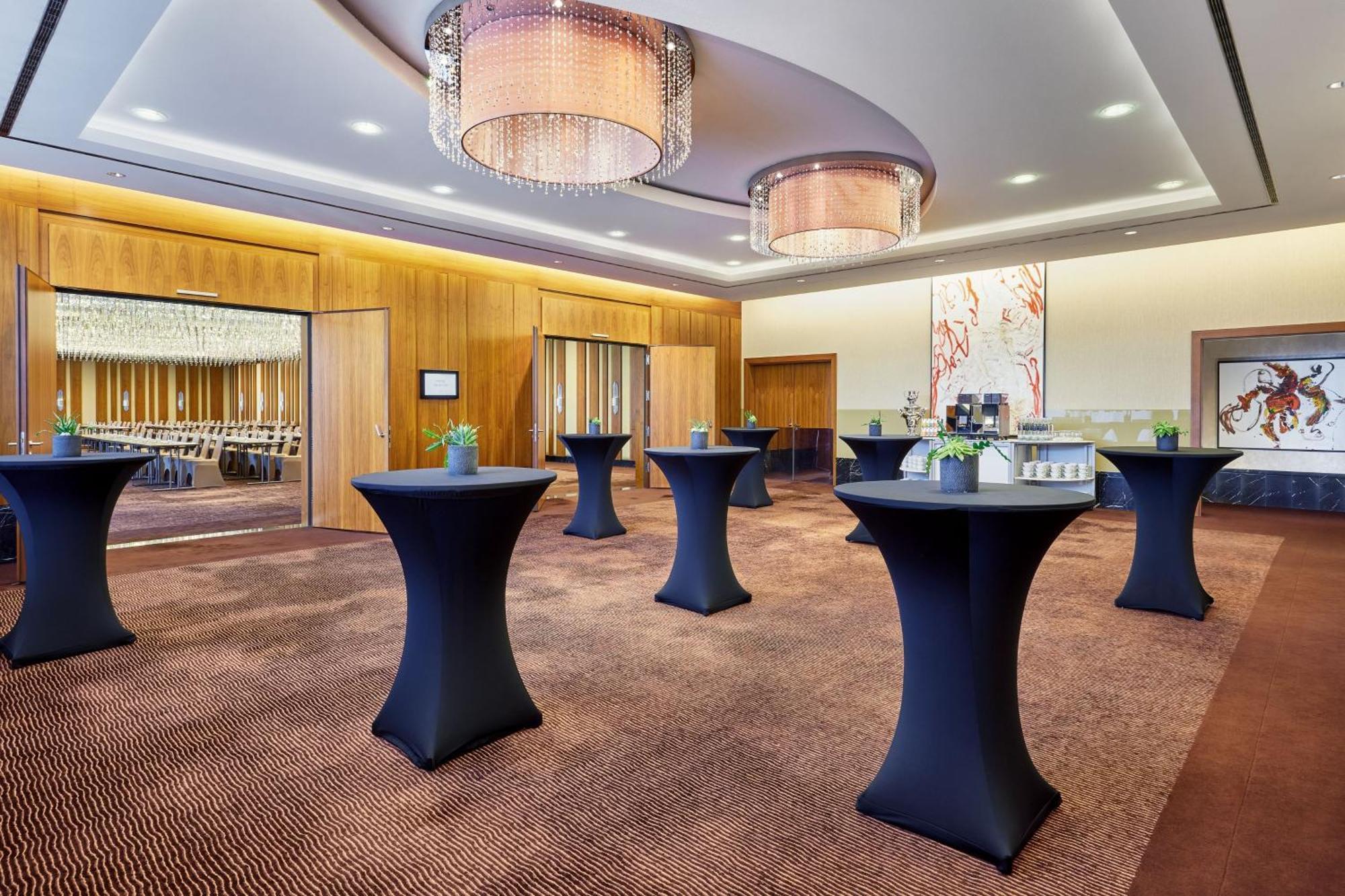Jw Marriott Hotel Frankfurt Frankfurt am Main Exterior photo The Westin Ballroom