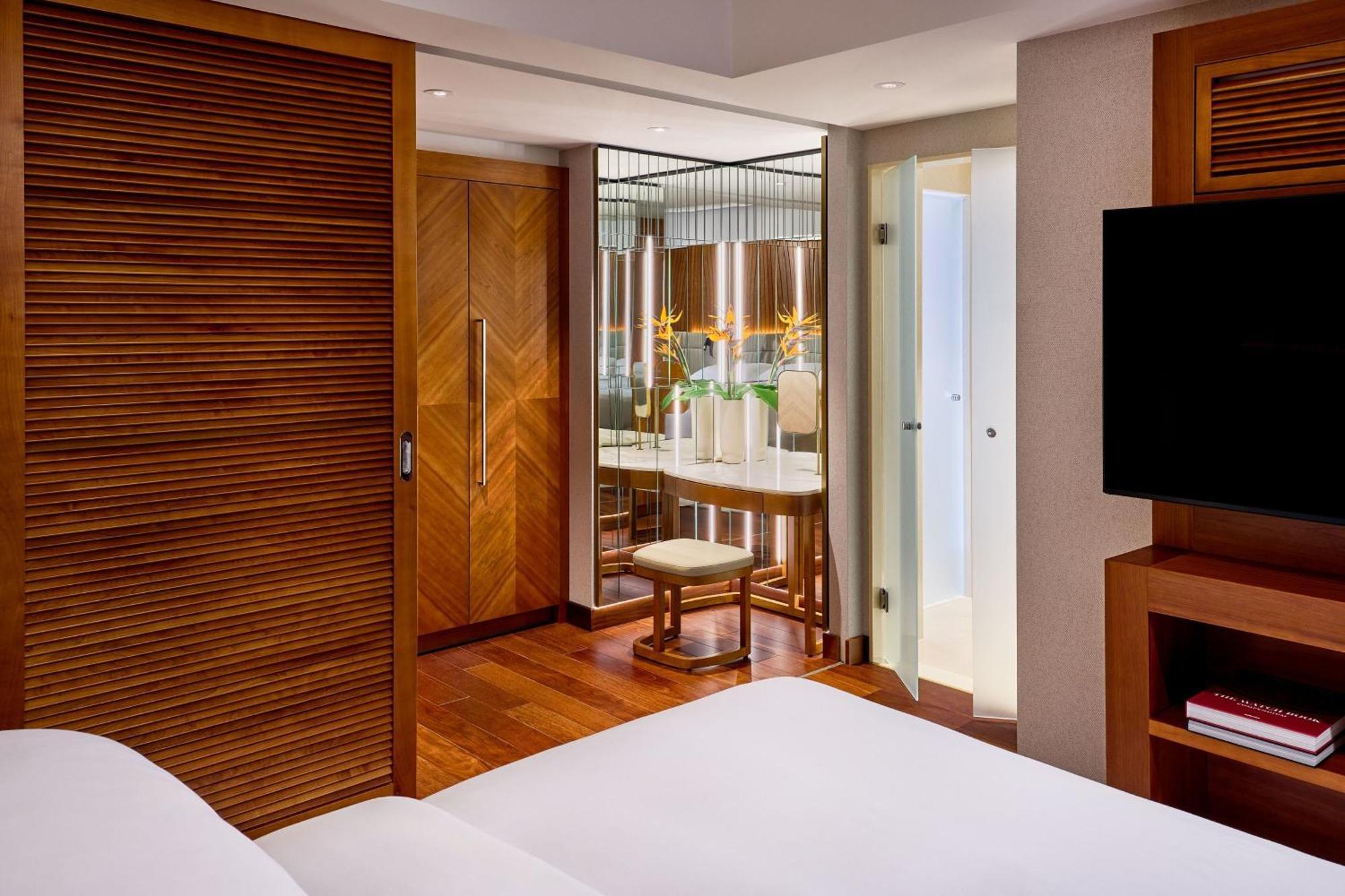 Jw Marriott Hotel Frankfurt Frankfurt am Main Exterior photo A room at the hotel
