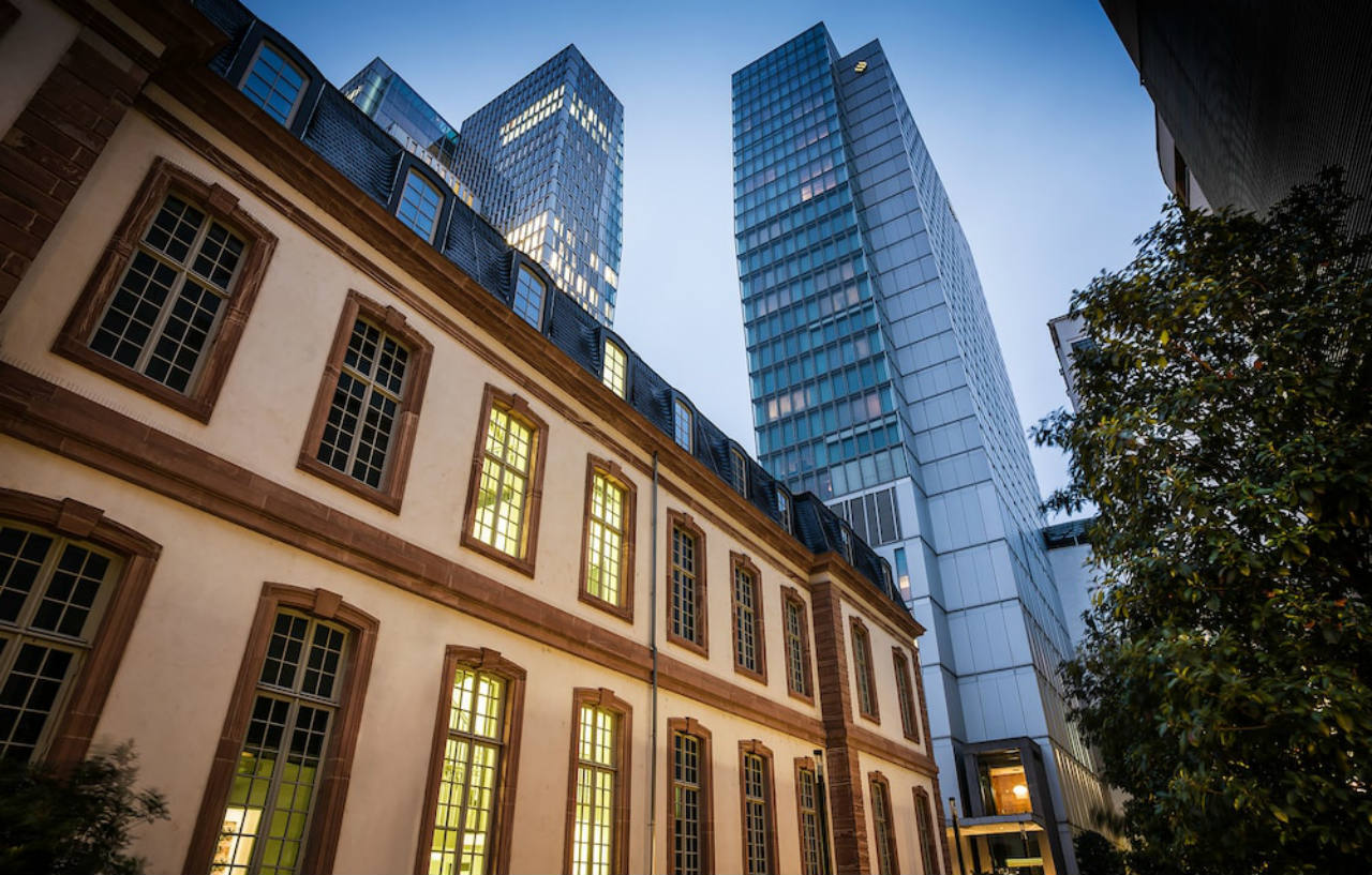 Jw Marriott Hotel Frankfurt Frankfurt am Main Exterior photo The Goethe University Frankfurt
